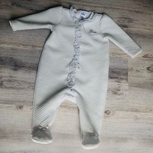 Guess Baby White Footed Bodysuit Romper Sz 6-9m